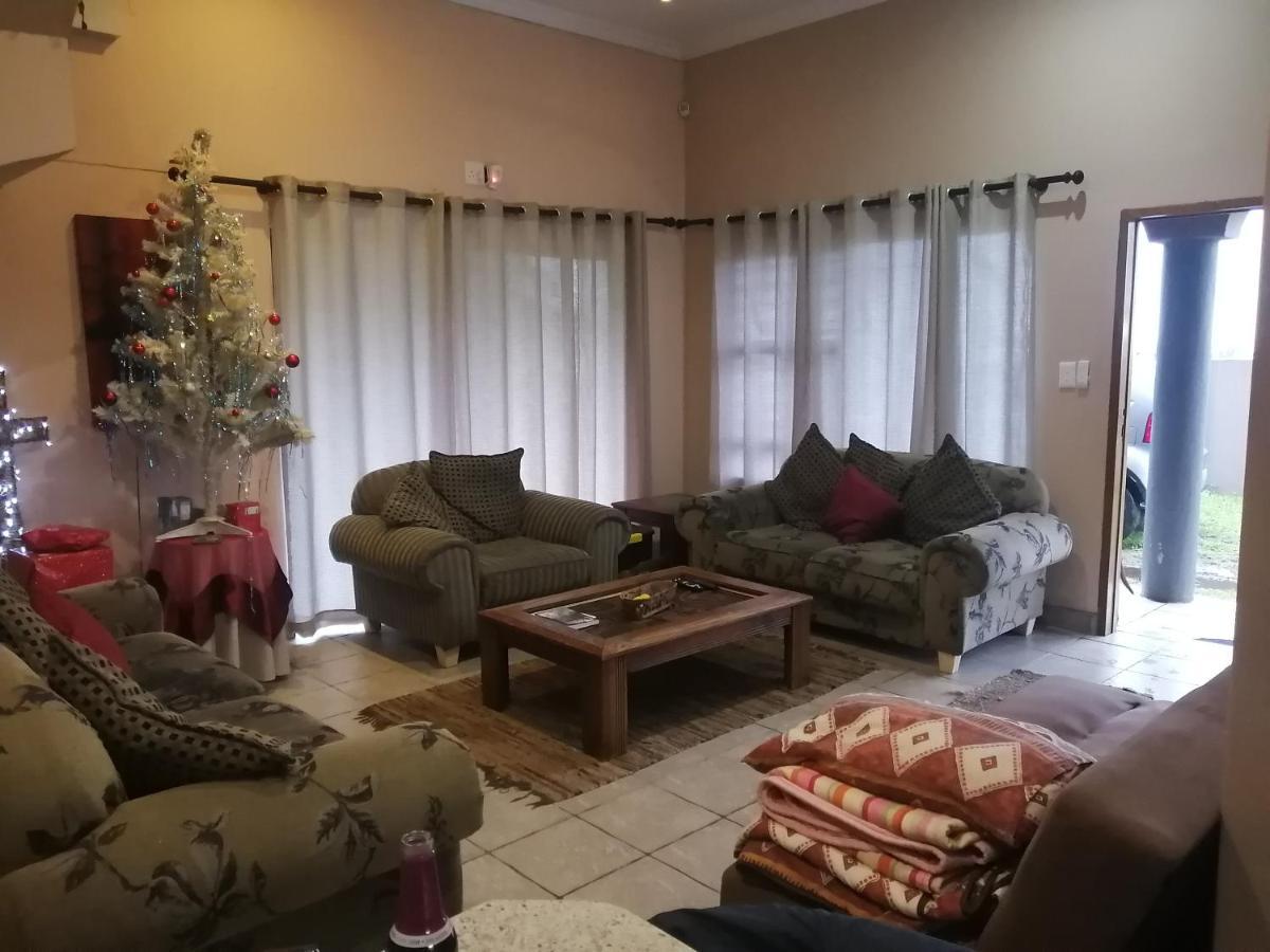 Khaya La Manzi Villa Port Edward Bagian luar foto